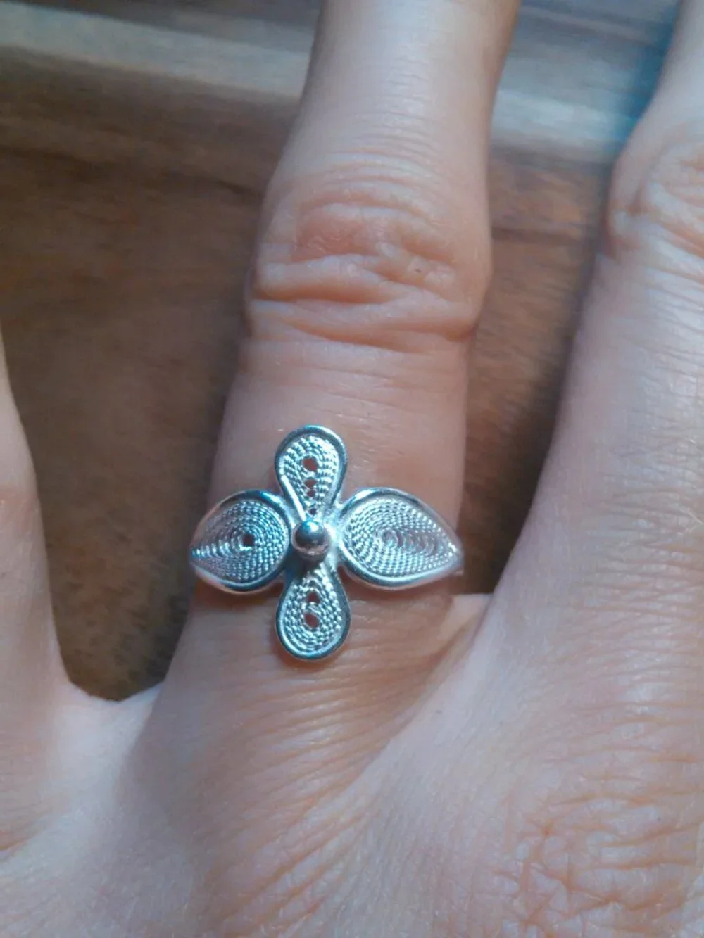 Artistic Floral Design Sterling Silver Ring (Size 7)